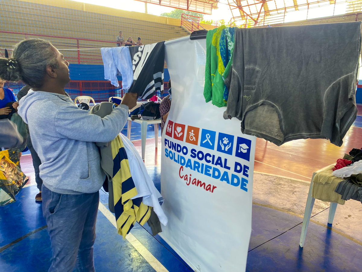 Ação do Varal Solidário realizada em Cajamar