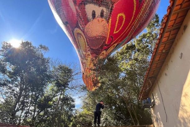 Balão cai em galinheiro no bairro Cururu, em Cabreúva, e mobiliza a Guarda Municipal