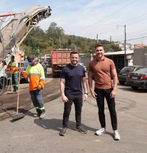 Prefeito Kauan anuncia pacote de pavimentação e primeira ciclovia de Cajamar