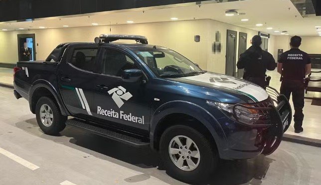 Megaoperação da Receita Federal mira esquema bilionário do PCC no setor de combustíveis