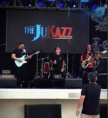 Amparo celebra sucesso do Ultra Moto Fest com shows e solidariedade