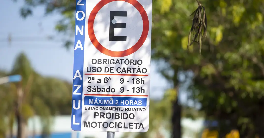 Placa de estacionamento rotativo (Zona Azul).