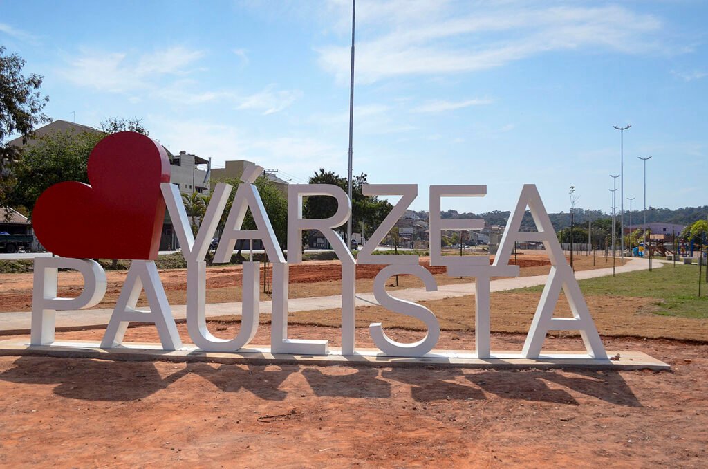 Parque da Família recebe totem e reforça identidade de Várzea Paulista