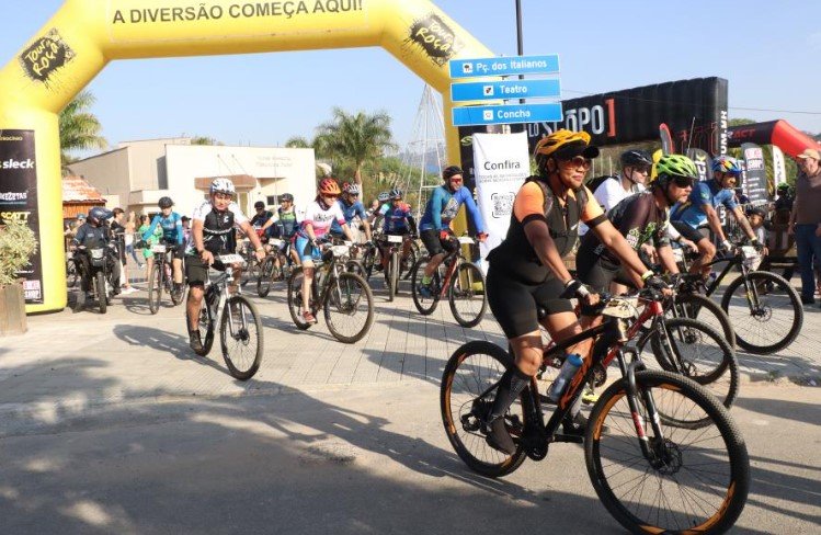 Morungaba sedia Tour da Roça e atrai centenas de ciclistas