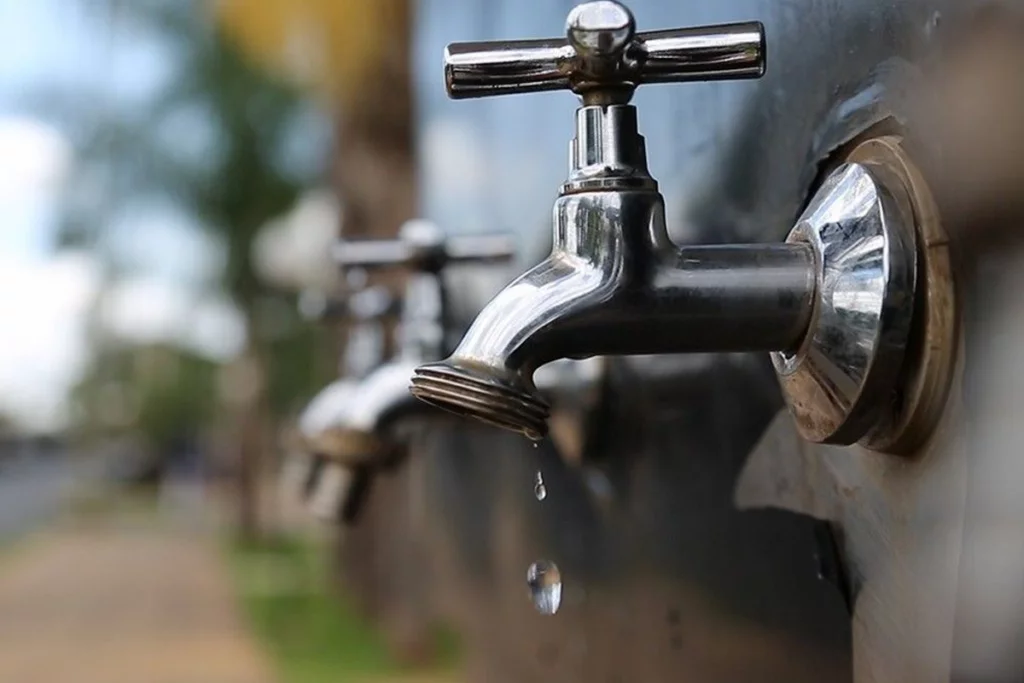 Sabesp vai reduzir pressão da água nas torneiras em toda a região metropolitana de SP