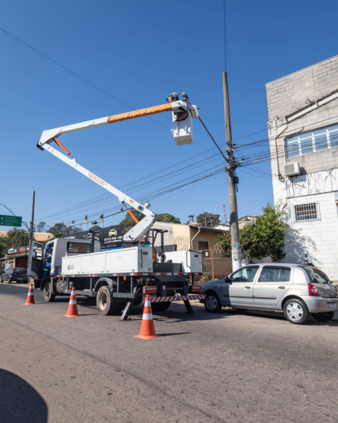 Iluminação em LED é instalada em ruas da Colônia e Cidade Nova 1, em Jundiaí
