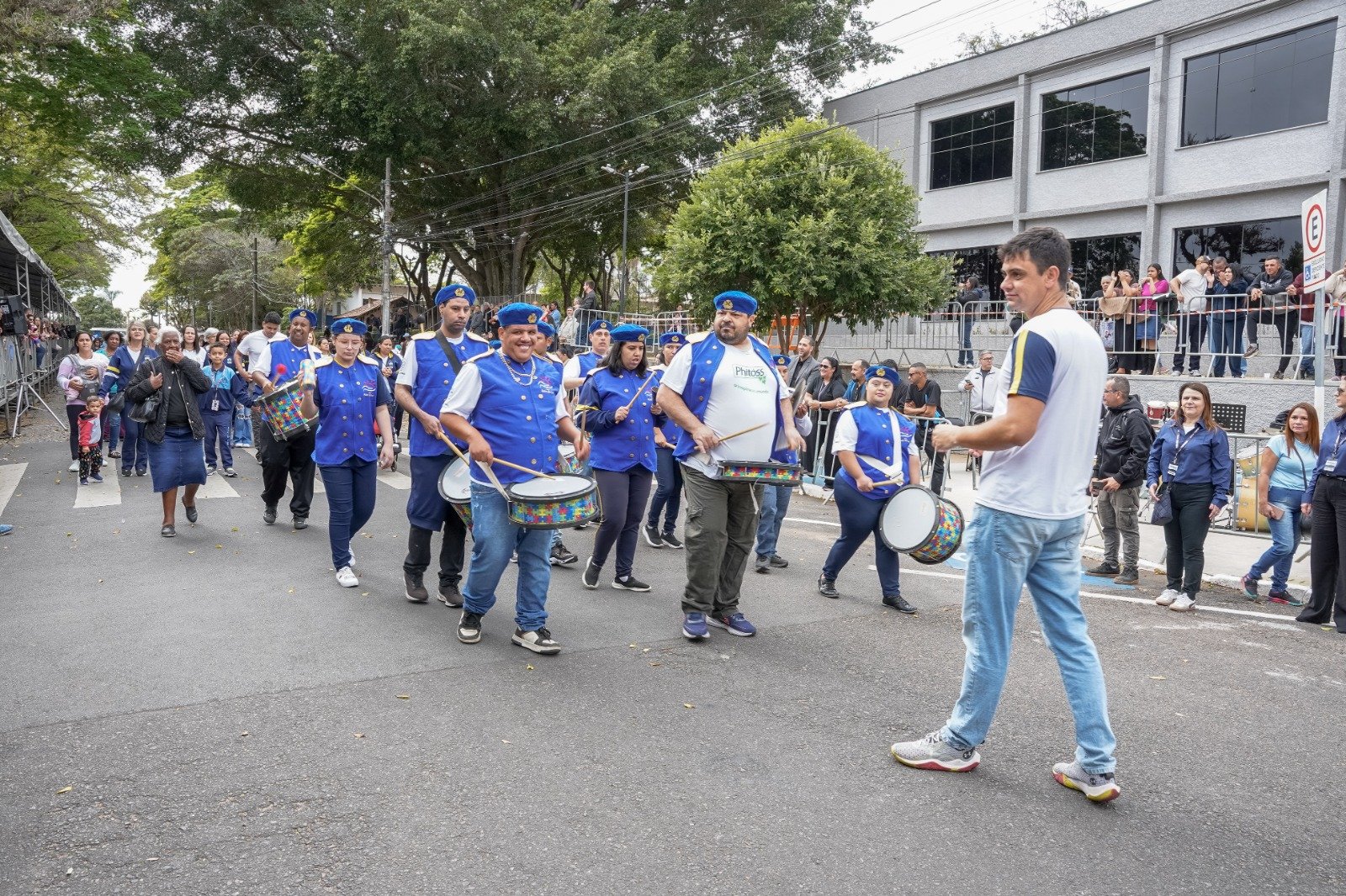 Desfile cívico marca comemorações do 7 de setembro em Atibaia