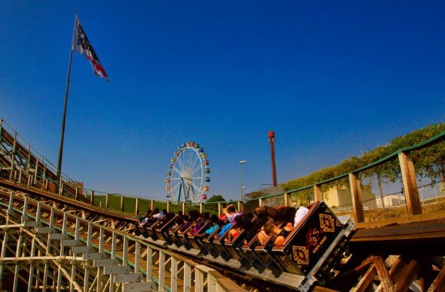 Crianças têm entrada gratuita no Hopi Hari no dia 12 de outubro; saiba como garantir ingresso