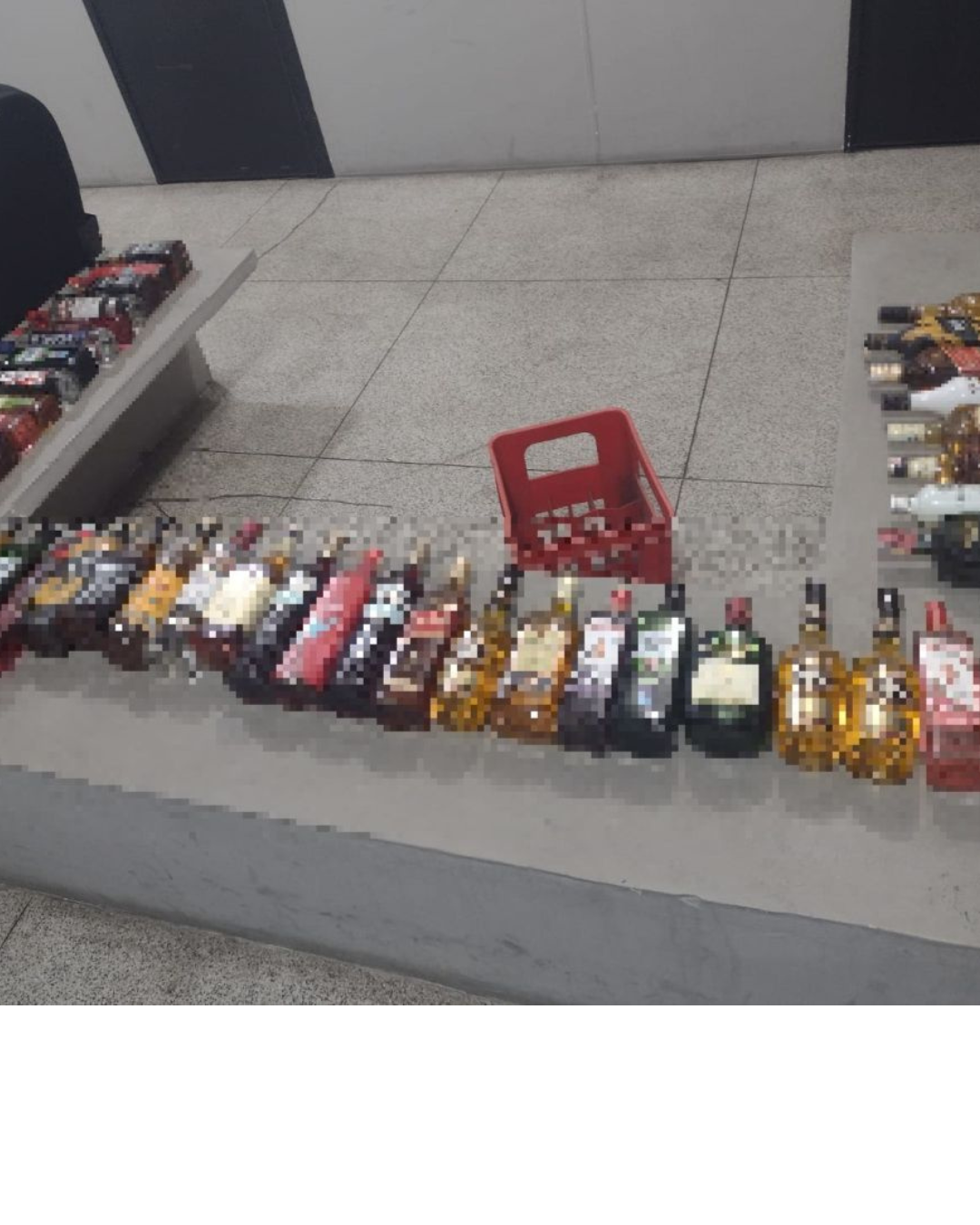 Homem é preso por armazenar bebidas falsificadas em Cajamar