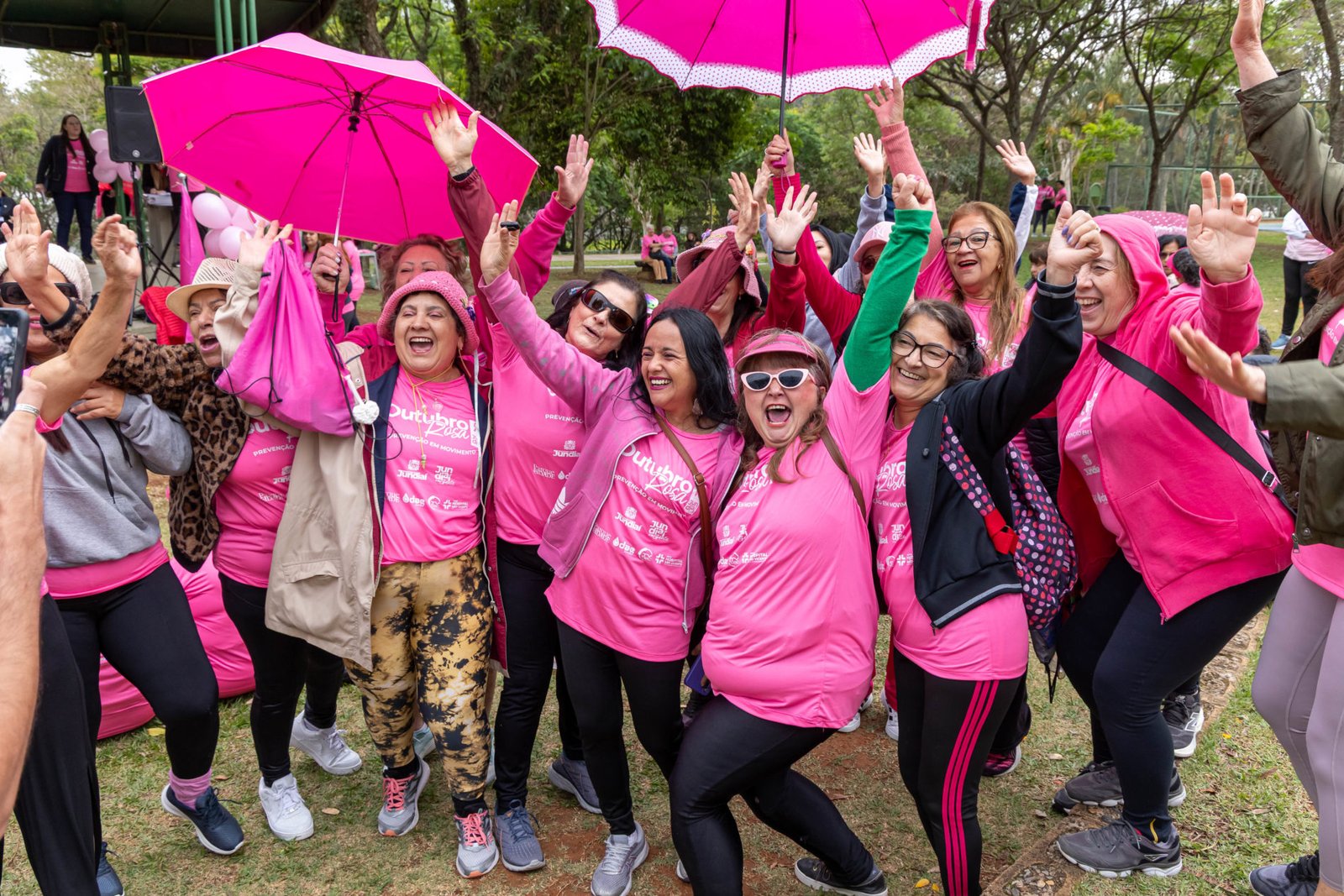 Caminhada do Outubro Rosa reúne grande público em Jundiaí e reforça mensagem de prevenção